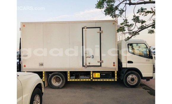 Acheter Import Utilitaire Mitsubishi L400 Blanc à Import - Dubai, Somalie Acheter Import Utilitaire Mitsubishi L400 Blanc à Import - Dubai, Somalie