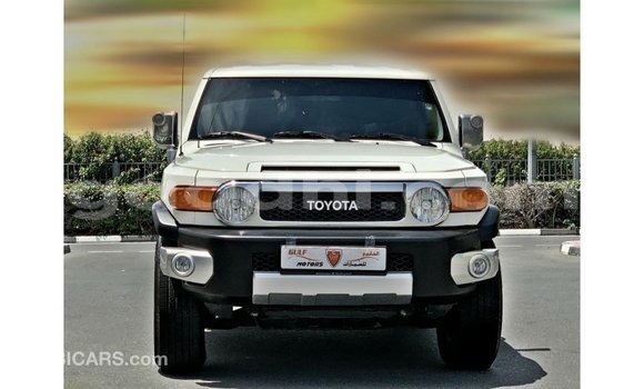 Buy Import Toyota FJ Cruiser White Car in Import - Dubai in Somalia Buy Import Toyota FJ Cruiser White Car in Import - Dubai in Somalia