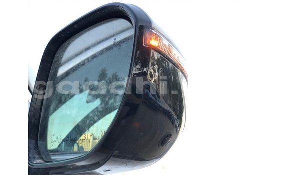 Buy Import Kia Carens White Car in Import - Dubai in Somalia Buy Import Kia Carens White Car in Import - Dubai in Somalia