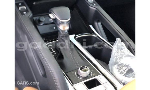 Buy Import Kia Carens White Car in Import - Dubai in Somalia Buy Import Kia Carens White Car in Import - Dubai in Somalia