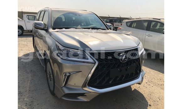 اشتري Imported Lexus LX آخر سيارة في Import - Dubai في الصومال اشتري Imported Lexus LX آخر سيارة في Import - Dubai في الصومال