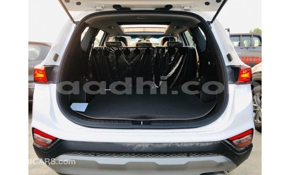 Acheter Import Voiture Hyundai Santa Fe Blanc à Import - Dubai, Somalie Acheter Import Voiture Hyundai Santa Fe Blanc à Import - Dubai, Somalie