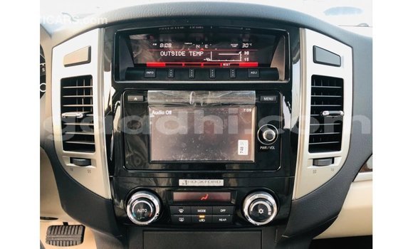 Buy Import Mitsubishi Pajero White Car in Import - Dubai in Somalia Buy Import Mitsubishi Pajero White Car in Import - Dubai in Somalia