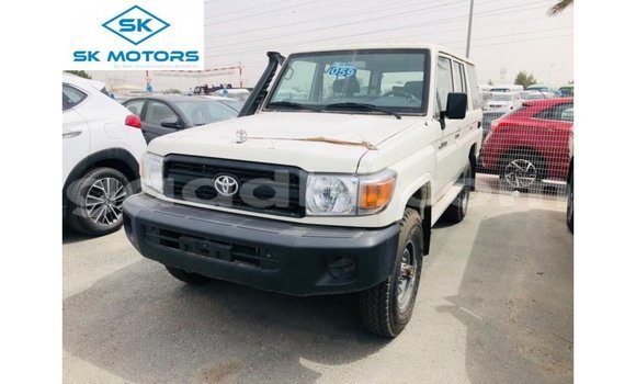 Buy Import Toyota Land Cruiser White Car in Import - Dubai in Somalia Buy Import Toyota Land Cruiser White Car in Import - Dubai in Somalia
