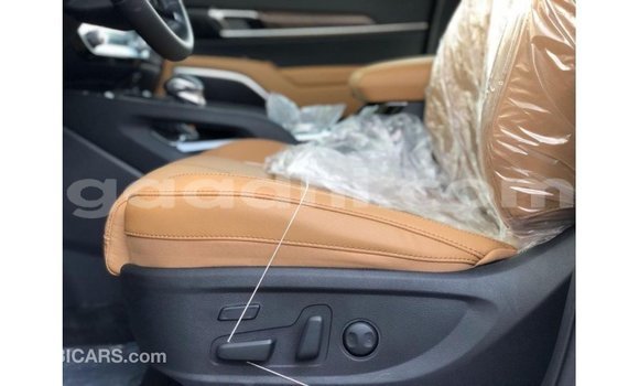 Buy Import Kia Carens White Car in Import - Dubai in Somalia Buy Import Kia Carens White Car in Import - Dubai in Somalia