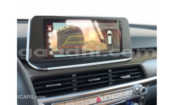 Buy Import Kia Carens White Car in Import - Dubai in Somalia Buy Import Kia Carens White Car in Import - Dubai in Somalia