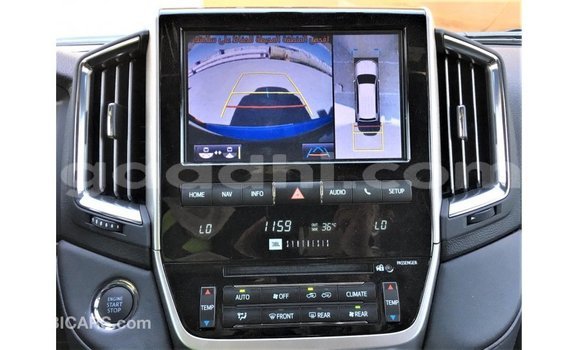 ይግዙ Imported Toyota Land Cruiser ጥቁር መኪና በ Import - Dubai በ ሶማሊያ ይግዙ Imported Toyota Land Cruiser ጥቁር መኪና በ Import - Dubai በ ሶማሊያ