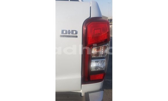 Acheter Import Voiture Mitsubishi L200 Blanc à Import - Dubai, Somalie Acheter Import Voiture Mitsubishi L200 Blanc à Import - Dubai, Somalie