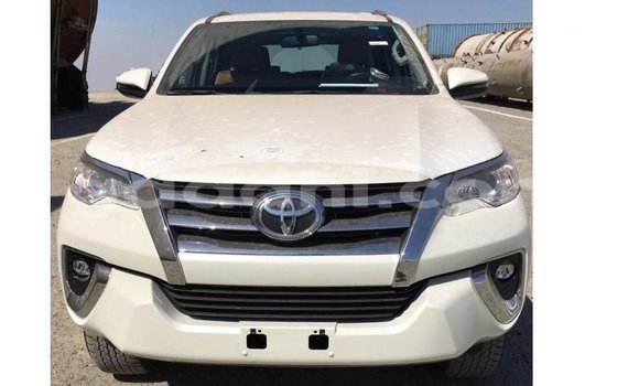 Buy Import Toyota Fortuner White Car in Import - Dubai in Somalia Buy Import Toyota Fortuner White Car in Import - Dubai in Somalia