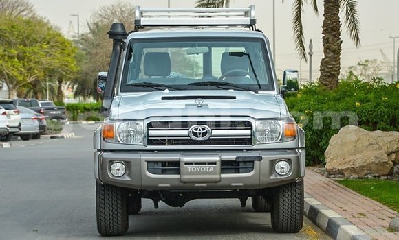 Buy Import Toyota Land Cruiser Other Car in Import - Dubai in Somalia