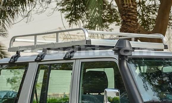 ይግዙ Imported Toyota Land Cruiser ሌላ መኪና በ Import - Dubai በ ሶማሊያ ይግዙ Imported Toyota Land Cruiser ሌላ መኪና በ Import - Dubai በ ሶማሊያ