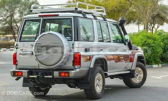 ይግዙ Imported Toyota Land Cruiser ሌላ መኪና በ Import - Dubai በ ሶማሊያ ይግዙ Imported Toyota Land Cruiser ሌላ መኪና በ Import - Dubai በ ሶማሊያ