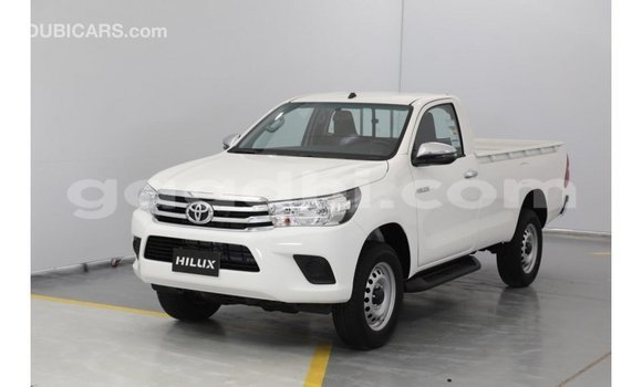 Acheter Import Voiture Toyota Hilux Blanc à Import - Dubai, Somalie Acheter Import Voiture Toyota Hilux Blanc à Import - Dubai, Somalie