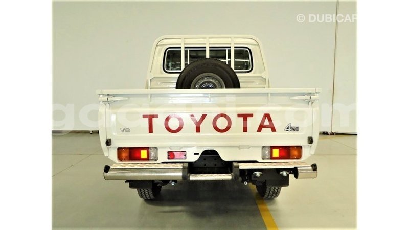 Big with watermark toyota land cruiser somalia import dubai 5081