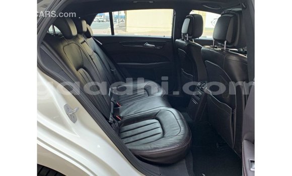Buy Import Mercedes-Benz 190 White Car in Import - Dubai in Somalia Buy Import Mercedes-Benz 190 White Car in Import - Dubai in Somalia