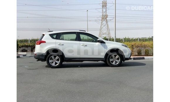 Buy Import Toyota HiAce White Truck in Import - Dubai in Somalia Buy Import Toyota HiAce White Truck in Import - Dubai in Somalia