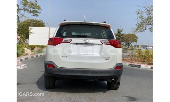 Buy Import Toyota HiAce White Truck in Import - Dubai in Somalia Buy Import Toyota HiAce White Truck in Import - Dubai in Somalia