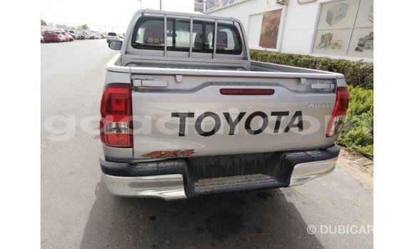 Acheter Import Voiture Toyota Hilux Autre à Import - Dubai, Somalie Acheter Import Voiture Toyota Hilux Autre à Import - Dubai, Somalie