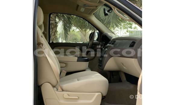 Nunua Imported Chevrolet Tahoe Nyeupe Gari ndani ya Import - Dubai nchini Somalia Nunua Imported Chevrolet Tahoe Nyeupe Gari ndani ya Import - Dubai nchini Somalia