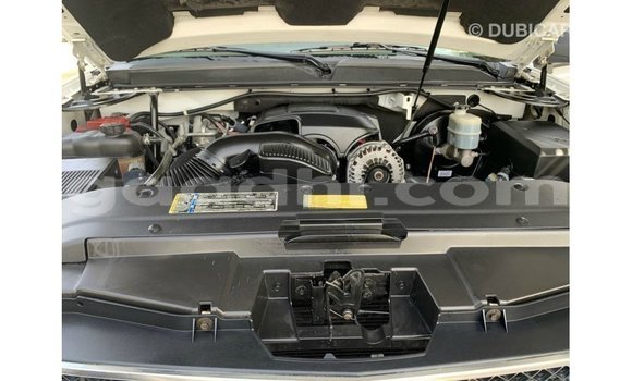Nunua Imported Chevrolet Tahoe Nyeupe Gari ndani ya Import - Dubai nchini Somalia Nunua Imported Chevrolet Tahoe Nyeupe Gari ndani ya Import - Dubai nchini Somalia