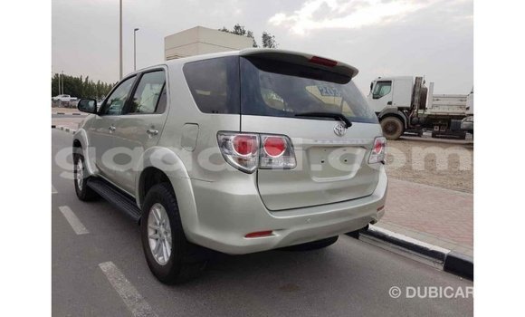 اشتري Imported Toyota Fortuner آخر سيارة في Import - Dubai في الصومال اشتري Imported Toyota Fortuner آخر سيارة في Import - Dubai في الصومال