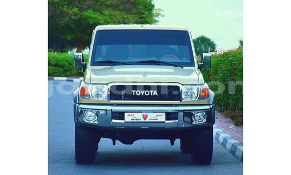 ይግዙ Imported Toyota Land Cruiser Beige መኪና በ Import - Dubai በ ሶማሊያ ይግዙ Imported Toyota Land Cruiser Beige መኪና በ Import - Dubai በ ሶማሊያ