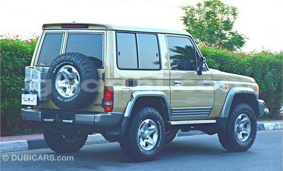ይግዙ Imported Toyota Land Cruiser Beige መኪና በ Import - Dubai በ ሶማሊያ ይግዙ Imported Toyota Land Cruiser Beige መኪና በ Import - Dubai በ ሶማሊያ