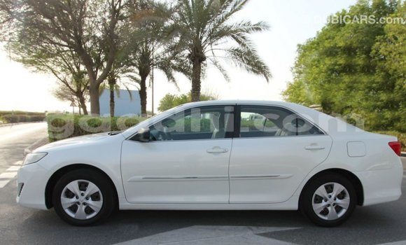 Buy Import Toyota Camry White Car in Import - Dubai in Somalia Buy Import Toyota Camry White Car in Import - Dubai in Somalia