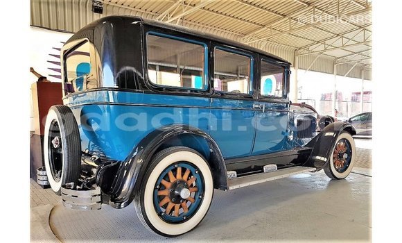Acheter Import Voiture Buick Electra Bleu à Import - Dubai, Somalie Acheter Import Voiture Buick Electra Bleu à Import - Dubai, Somalie