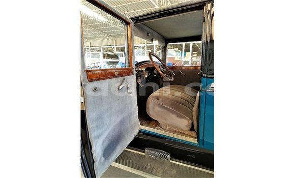 Acheter Import Voiture Buick Electra Bleu à Import - Dubai, Somalie Acheter Import Voiture Buick Electra Bleu à Import - Dubai, Somalie