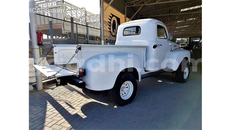 Big with watermark ford club wagon somalia import dubai 5110