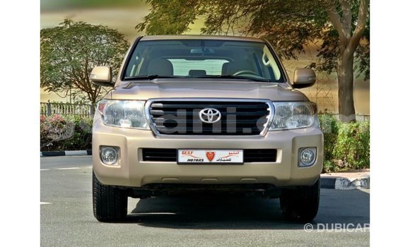 ይግዙ Imported Toyota Land Cruiser ሌላ መኪና በ Import - Dubai በ ሶማሊያ ይግዙ Imported Toyota Land Cruiser ሌላ መኪና በ Import - Dubai በ ሶማሊያ