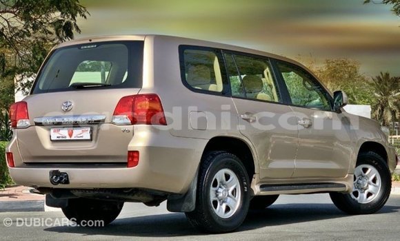 ይግዙ Imported Toyota Land Cruiser ሌላ መኪና በ Import - Dubai በ ሶማሊያ ይግዙ Imported Toyota Land Cruiser ሌላ መኪና በ Import - Dubai በ ሶማሊያ