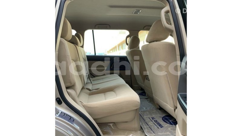 Big with watermark toyota land cruiser somalia import dubai 5115