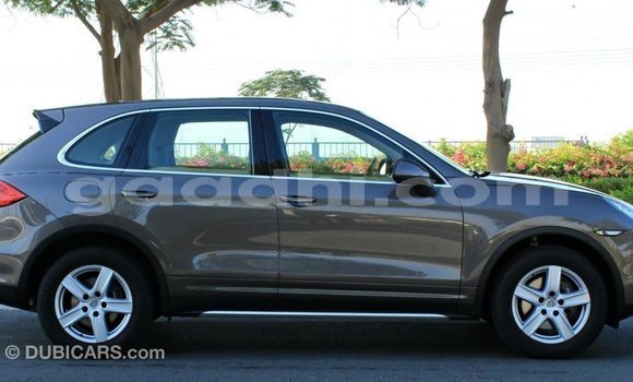 Buy Import Porsche Cayenne Brown Car in Import - Dubai in Somalia Buy Import Porsche Cayenne Brown Car in Import - Dubai in Somalia