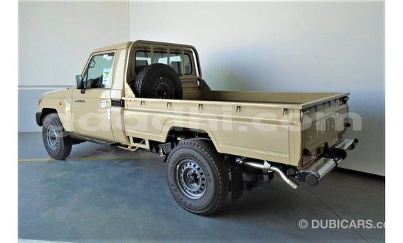 ይግዙ Imported Toyota Land Cruiser Beige መኪና በ Import - Dubai በ ሶማሊያ ይግዙ Imported Toyota Land Cruiser Beige መኪና በ Import - Dubai በ ሶማሊያ