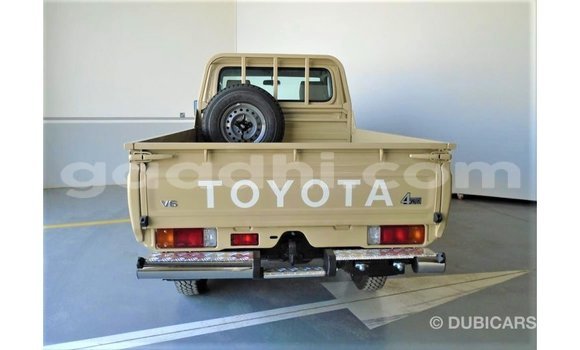 ይግዙ Imported Toyota Land Cruiser Beige መኪና በ Import - Dubai በ ሶማሊያ ይግዙ Imported Toyota Land Cruiser Beige መኪና በ Import - Dubai በ ሶማሊያ