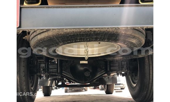 Acheter Import Utilitaire Mitsubishi L400 Blanc à Import - Dubai, Somalie Acheter Import Utilitaire Mitsubishi L400 Blanc à Import - Dubai, Somalie