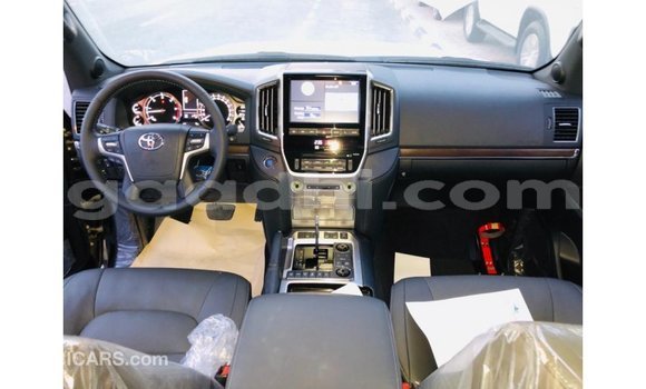 Buy Import Toyota DA Black Truck in Import - Dubai in Somalia Buy Import Toyota DA Black Truck in Import - Dubai in Somalia