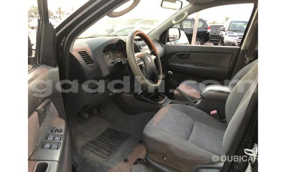 اشتري Imported Toyota Hilux أسود سيارة في Import - Dubai في الصومال اشتري Imported Toyota Hilux أسود سيارة في Import - Dubai في الصومال