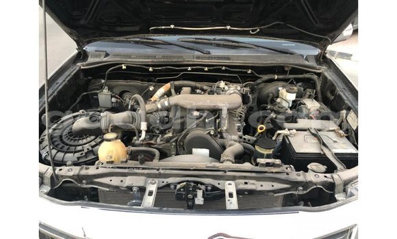 اشتري Imported Toyota Hilux أسود سيارة في Import - Dubai في الصومال اشتري Imported Toyota Hilux أسود سيارة في Import - Dubai في الصومال