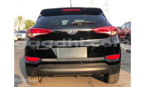 اشتري Imported Hyundai Tucson أسود سيارة في Import - Dubai في الصومال اشتري Imported Hyundai Tucson أسود سيارة في Import - Dubai في الصومال