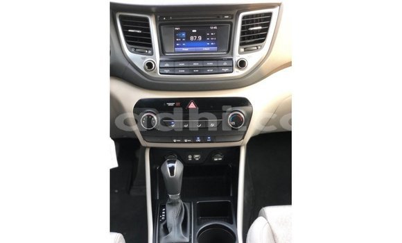 اشتري Imported Hyundai Tucson أسود سيارة في Import - Dubai في الصومال اشتري Imported Hyundai Tucson أسود سيارة في Import - Dubai في الصومال
