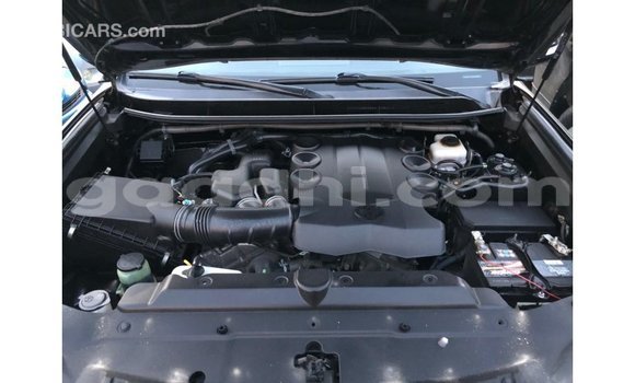 Acheter Import Voiture Toyota Prado Noir à Import - Dubai, Somalie Acheter Import Voiture Toyota Prado Noir à Import - Dubai, Somalie