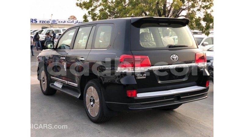 Big with watermark toyota land cruiser somalia import dubai 5162