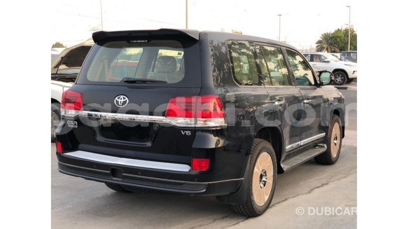 Big with watermark toyota land cruiser somalia import dubai 5162