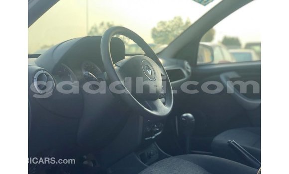 اشتري Imported Renault Duster أبيض سيارة في Import - Dubai في الصومال اشتري Imported Renault Duster أبيض سيارة في Import - Dubai في الصومال