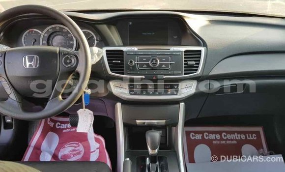 اشتري Imported Honda Accord آخر سيارة في Import - Dubai في الصومال اشتري Imported Honda Accord آخر سيارة في Import - Dubai في الصومال