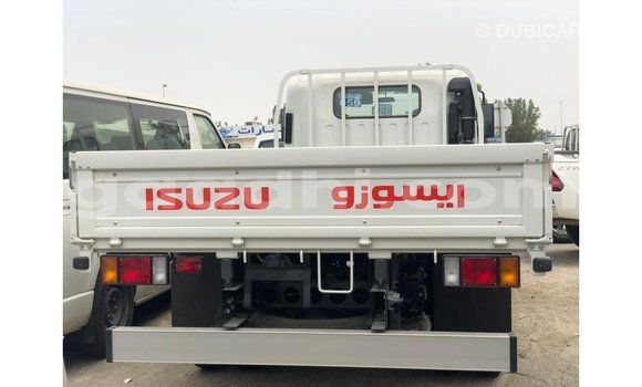 اشتري Imported Isuzu Rodeo أبيض سيارة في Import - Dubai في الصومال اشتري Imported Isuzu Rodeo أبيض سيارة في Import - Dubai في الصومال