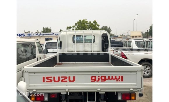اشتري Imported Isuzu Rodeo أبيض سيارة في Import - Dubai في الصومال اشتري Imported Isuzu Rodeo أبيض سيارة في Import - Dubai في الصومال